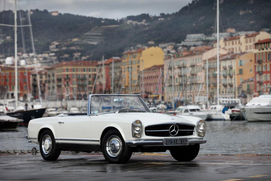  Mercedes-Benz 230 SL Coupe 1965 года  (фото 4 из 14)